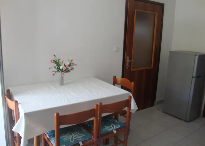 By The Sea Grebastica, Sibenik - 13406 Daire Baselovici